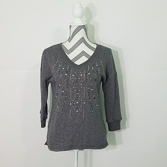 Red Camel Studded Long Sleeve - Picture 4 of 7